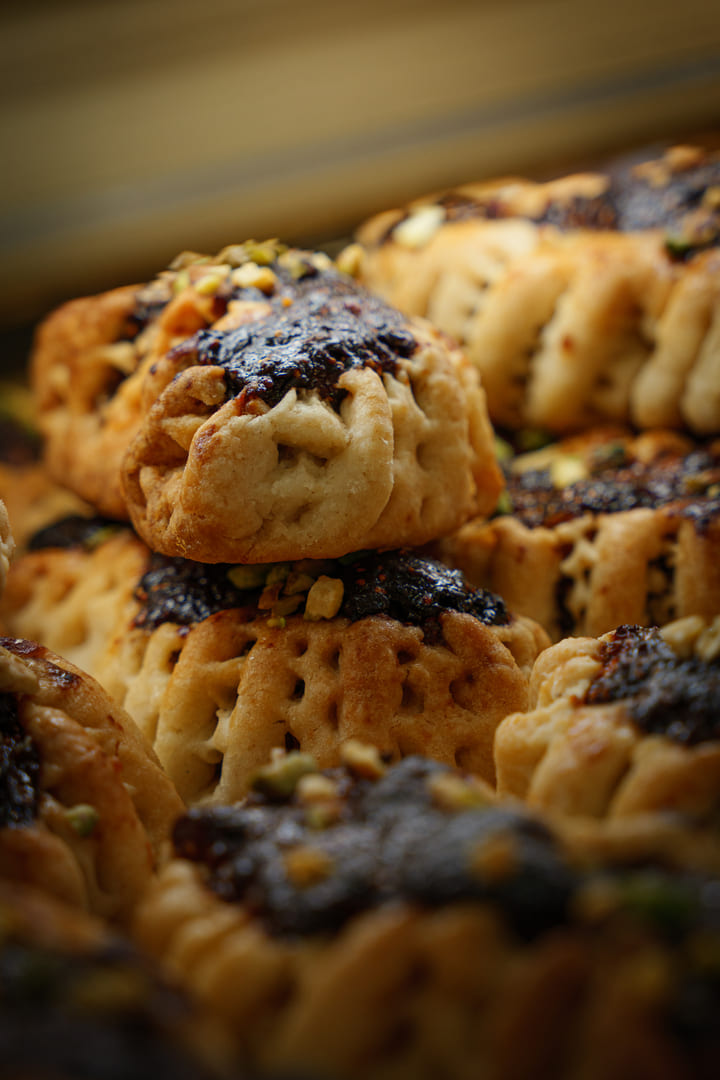 dolci-classici-siciliani-con-cioccolato-pasticceria-scimone-Palermo-Mondello
