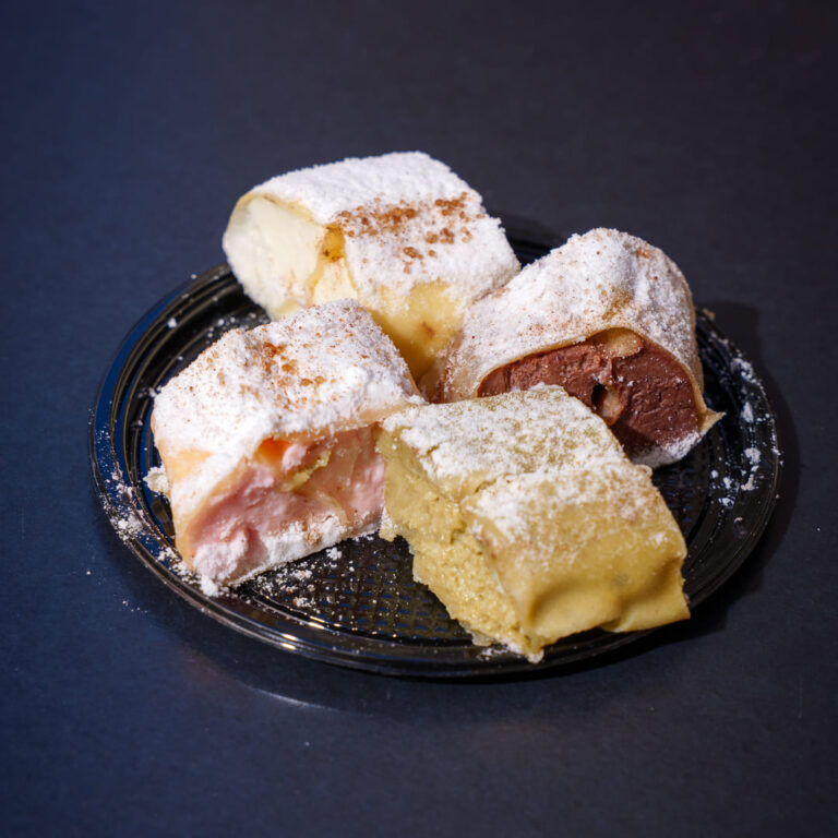 quattro-dita-di-apostolo-in-un-piattino-pasticceria-scimone-Palermo